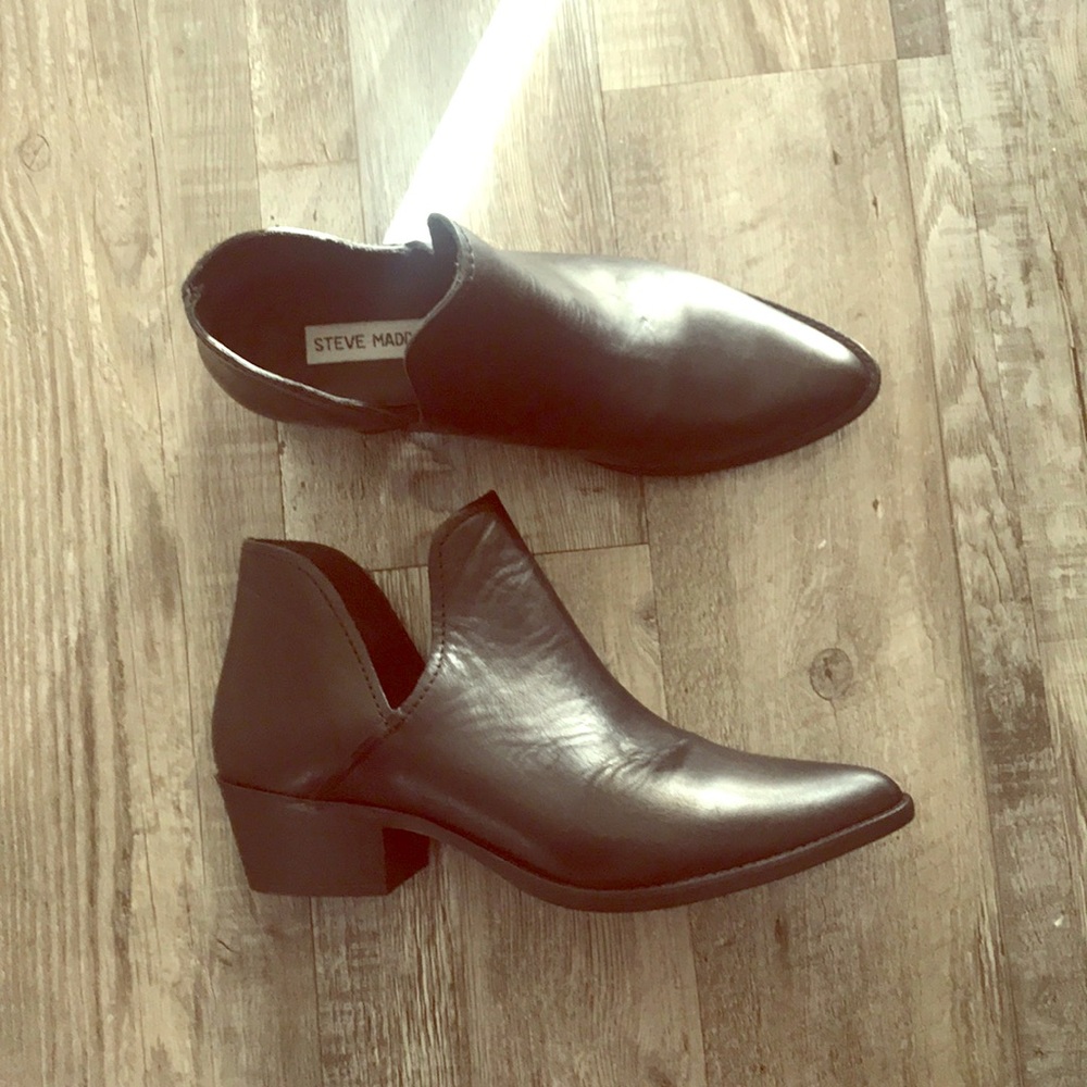 Steve Madden Austin Black Bootie